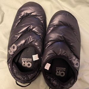 Outdoor research insulated booties